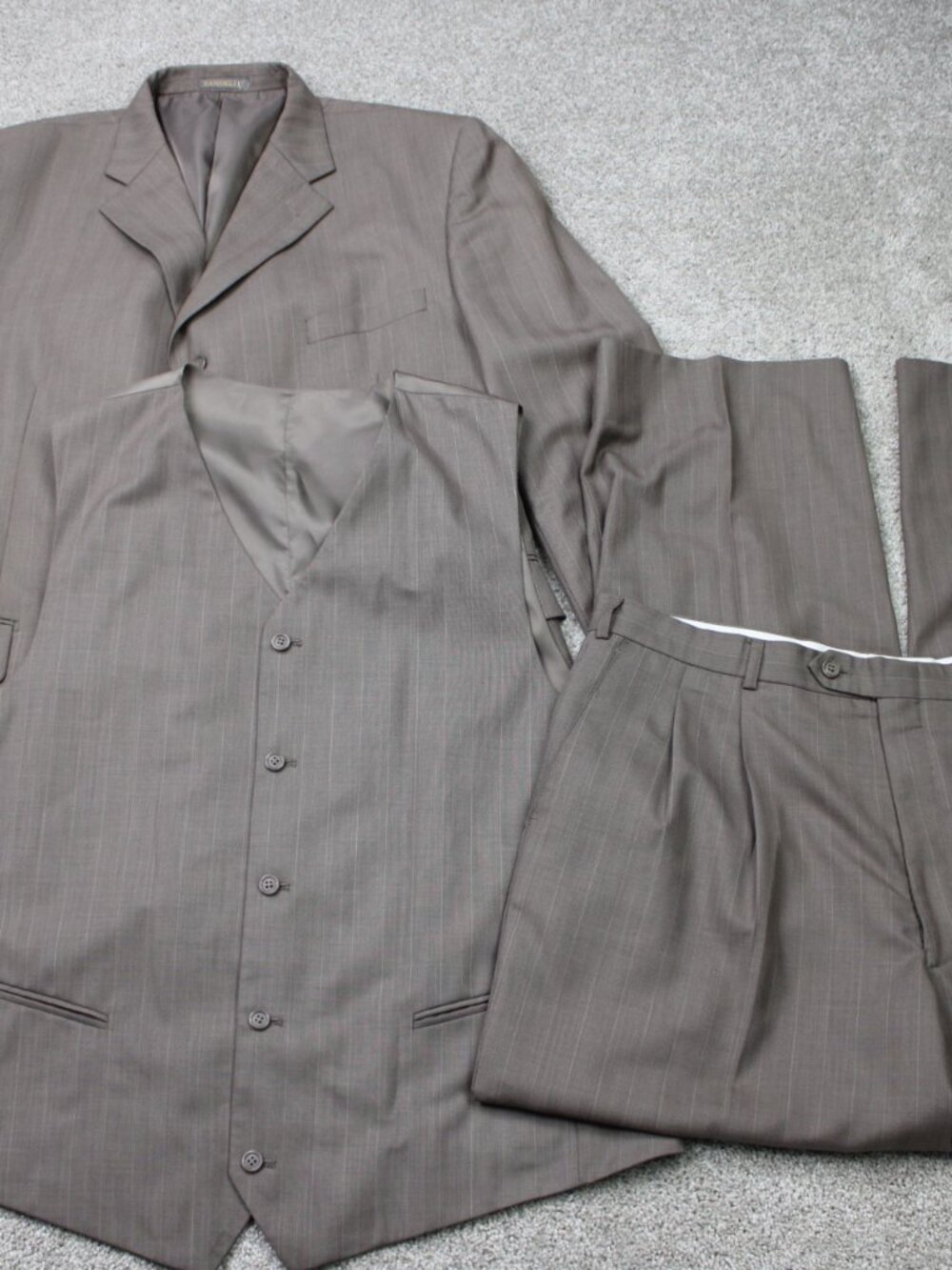Zandello 3pc Suit Mens 46L Pants 36x32 Beige Poly/Rayon Blend Jacket Vest Pants